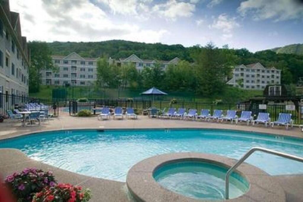 Ski On Off 1Br Suite 1St Flr Sleeps 4 Jiminy Peak Ханкок Экстерьер фото